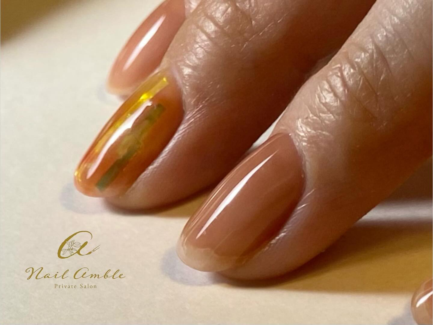 極美フォルム®︎で仕上げる“奥行き”ニュアンスネイル | ブログ | 愛媛県松山市のネイルならnail amble